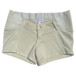 NWOT Maternity Under Belly Side Panel Cream Midi Jean Shorts Size 4
